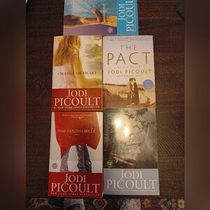 5 Jodi Picolt Novels